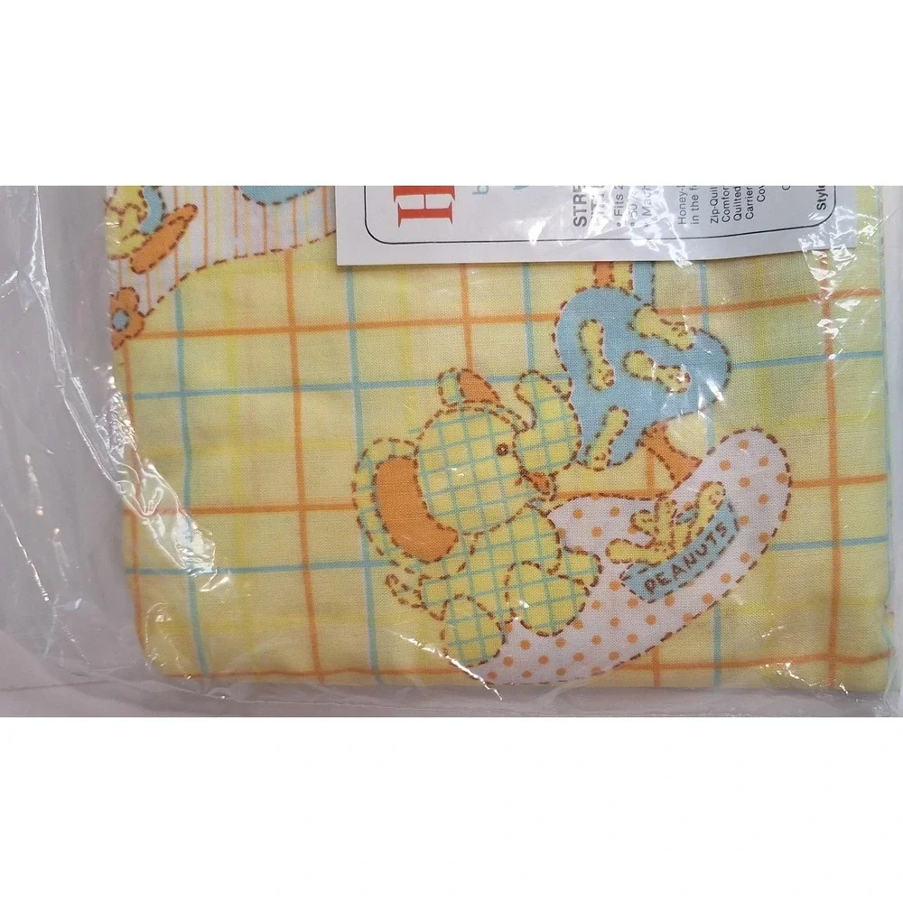Vintage Honey-Doo Storktex Fitted Crib Sheet Yellow Animal Print Style 6189 NOS